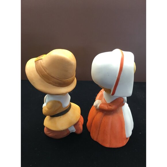 Vtg Lefton China Pilgrims Girl & Boy Praying Figurines Thanksgiving Painted 1984 - Picture 3 of 15